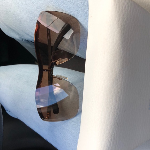 Michael Kors brown tinted frames with case - Picture 2 of 3